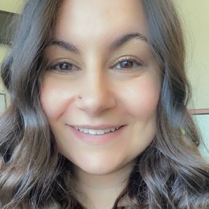 Meet your Posher, Danielle